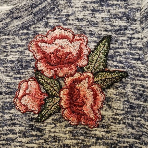 Jenna & Jessie Girl's Grey Blue Shirt Burgundy Pink Embroidery Roses-Size L (14) - Picture 9 of 10